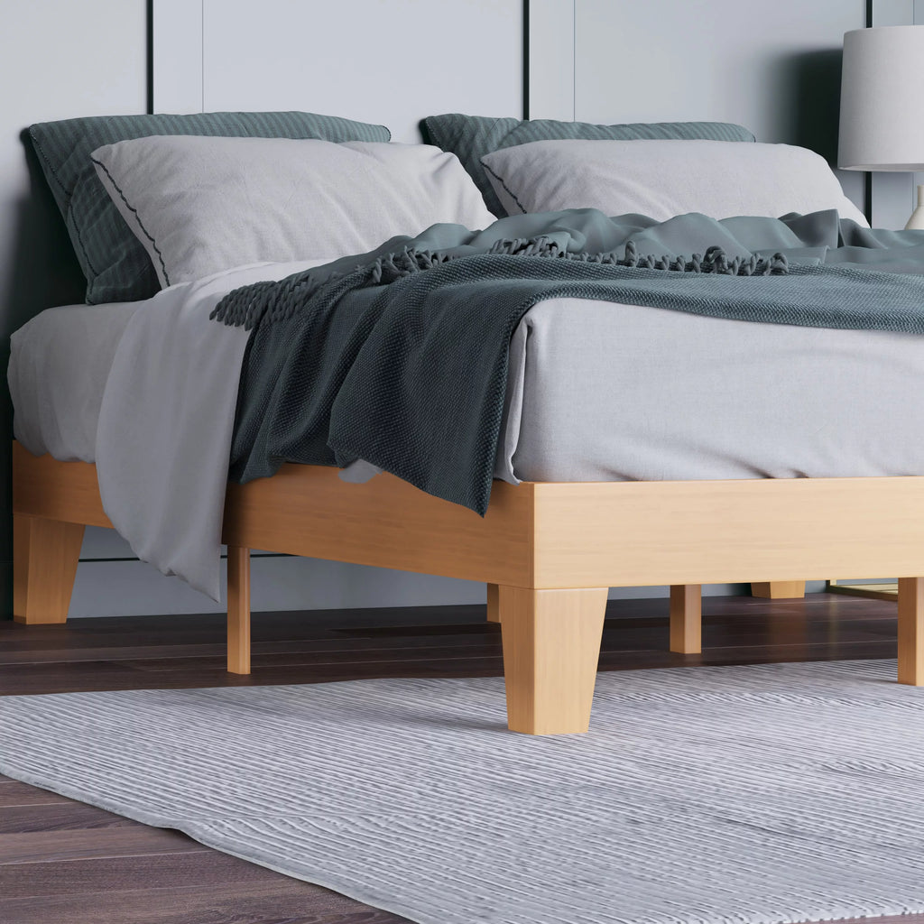 Queen Size Wooden Platform Bed with Pine Finish J432567