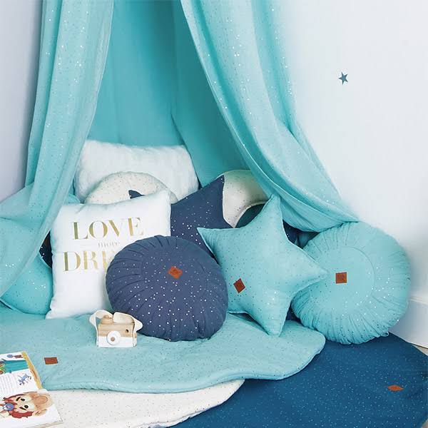 Bed Canopy + Floor Mat W8696