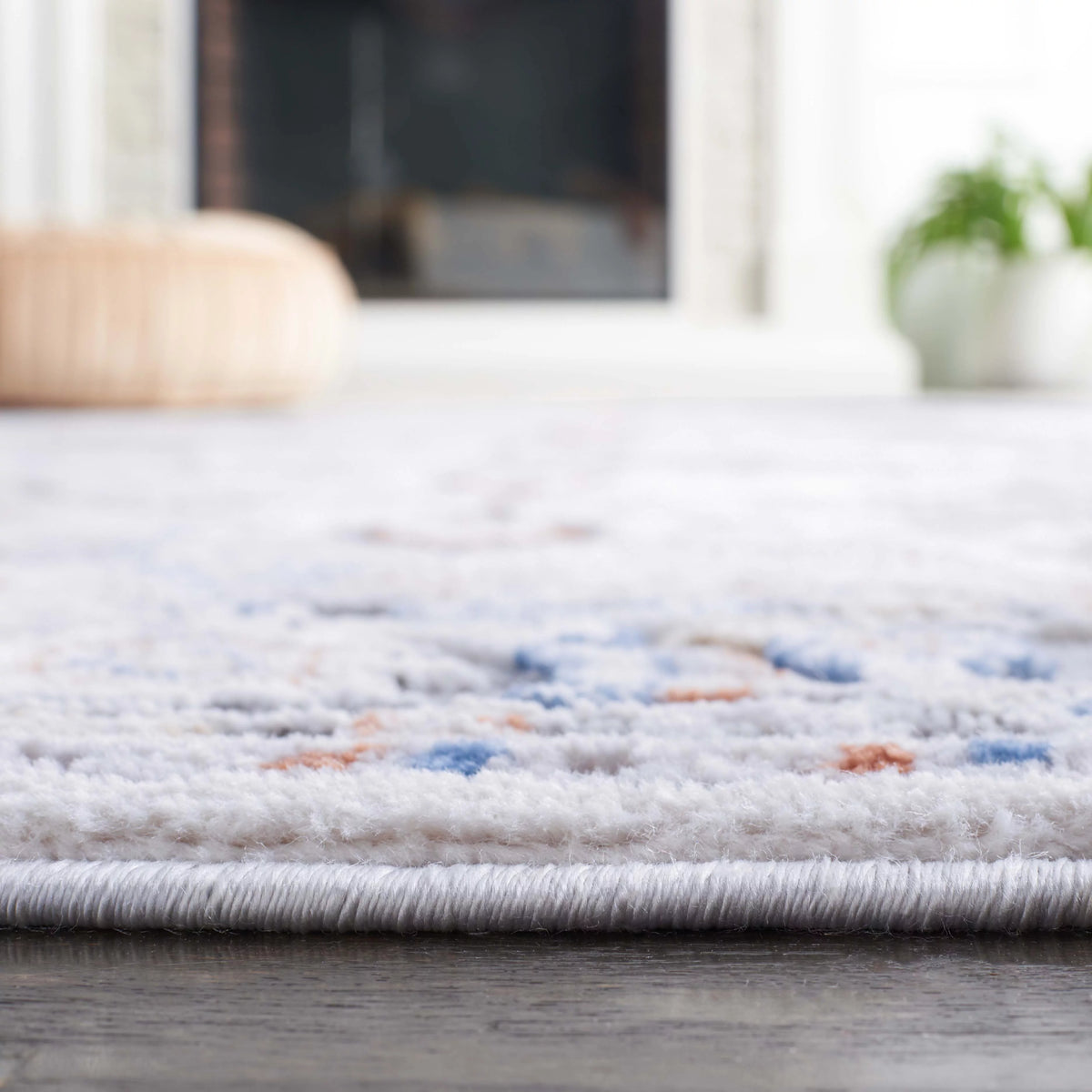 Grey Blue Rust 5 ft x 7 ft Area Rug V714