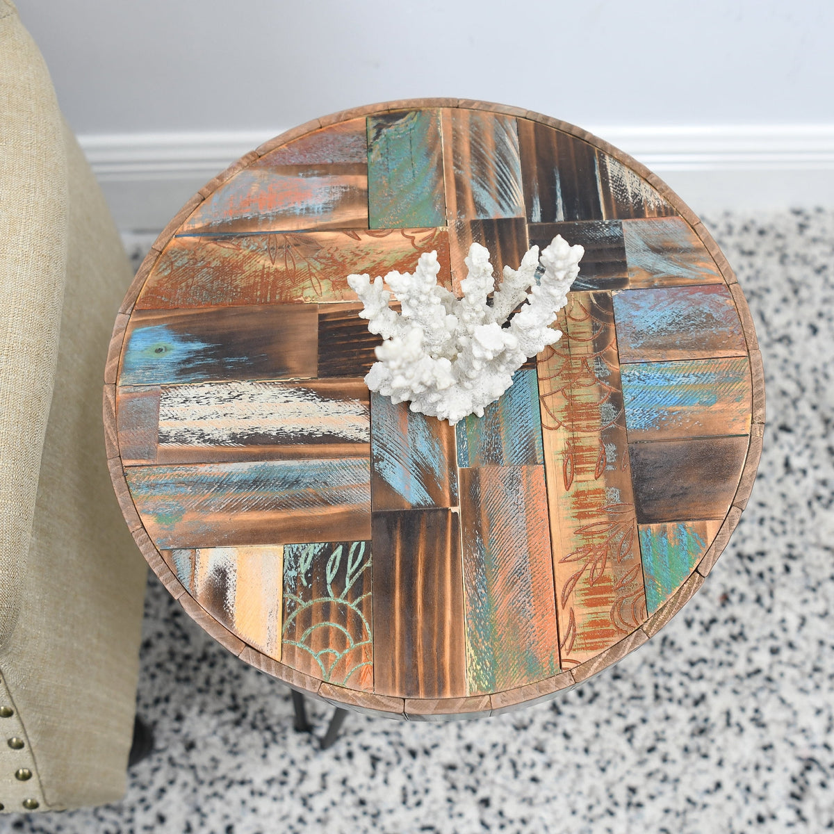 Reclaimed Wood Round Table A213
