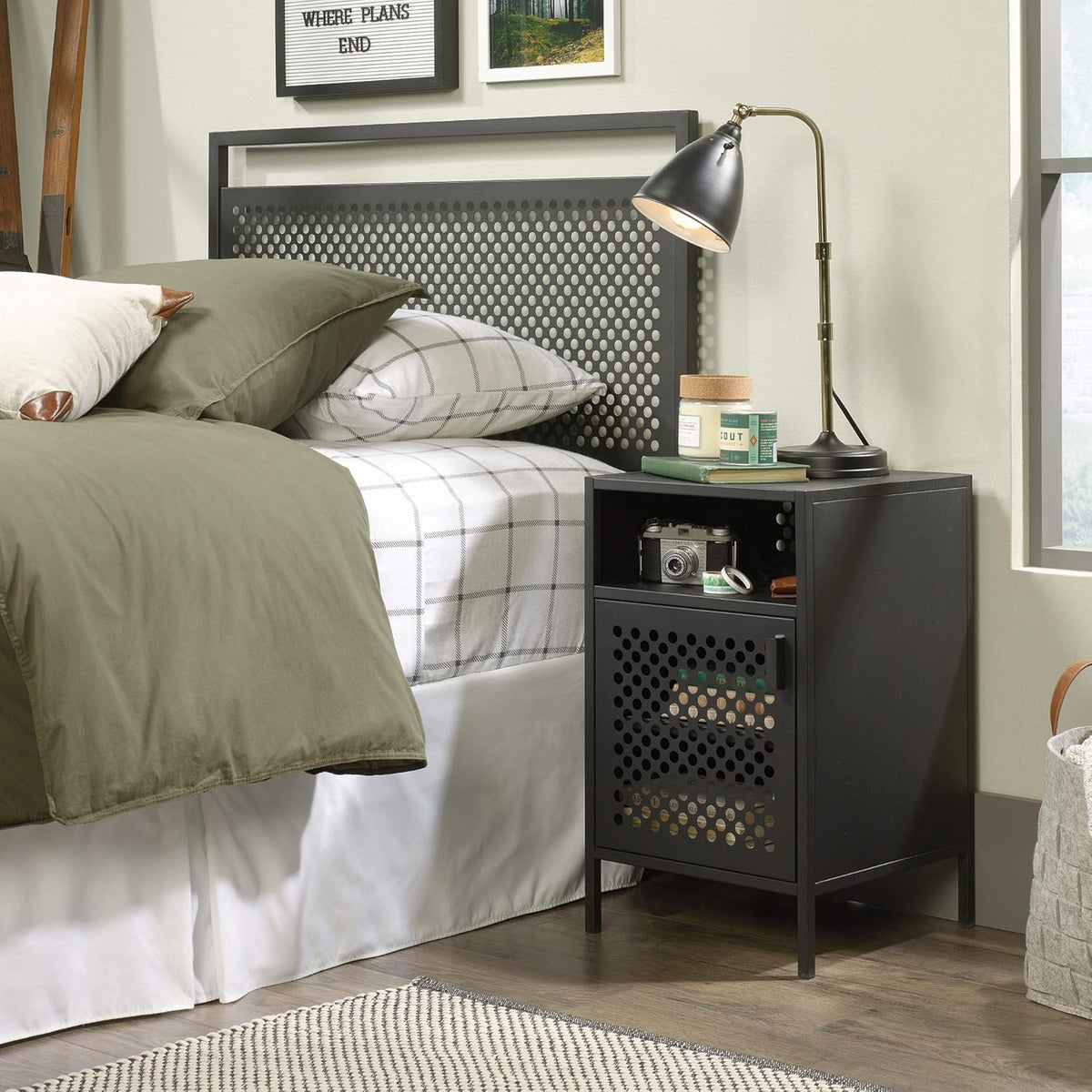Black Night Stand X430