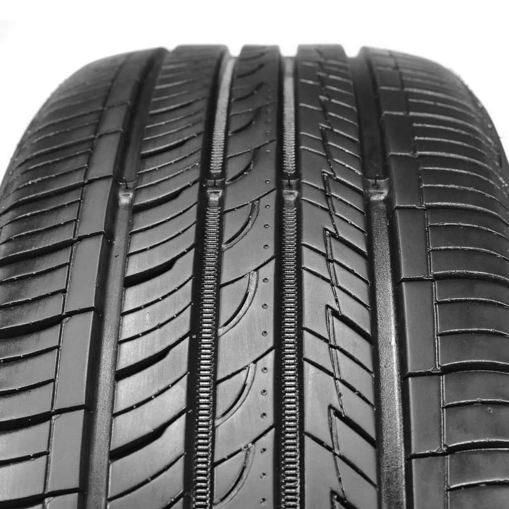 235/65R17 104H All Season Tire F512099